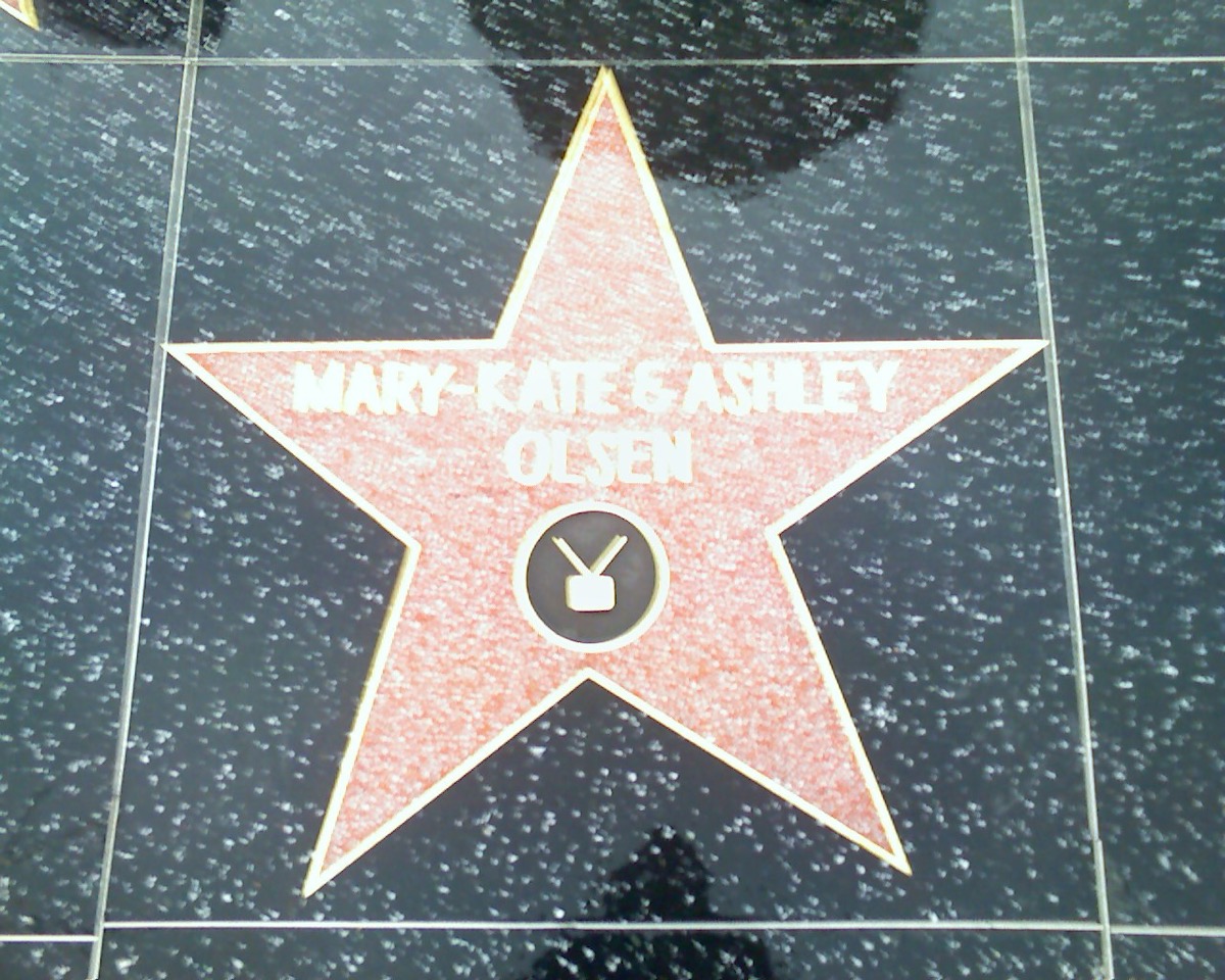 Mary-Kate and Ashley Olsen's star on the Hollywood Walk of Fame