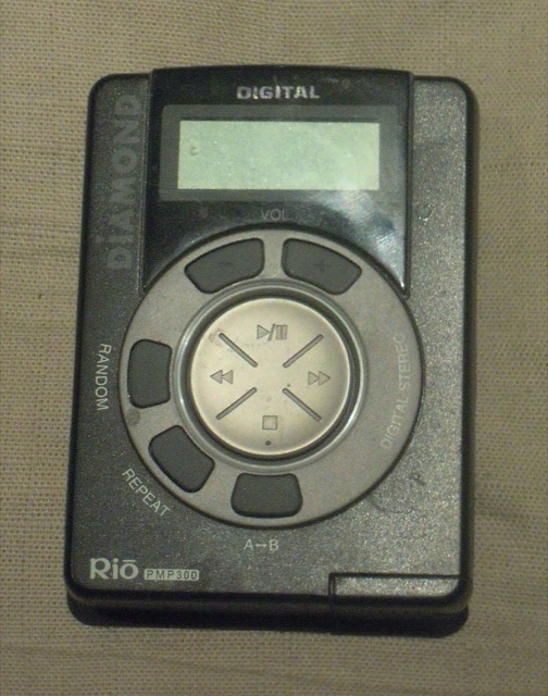 A Diamond Rio PMP300, the 1998 flash-memory MP3 player